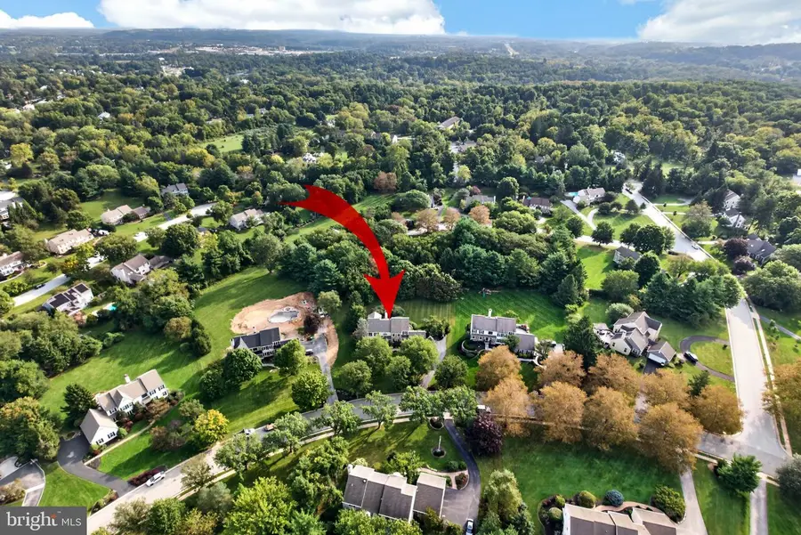 375 Country Ln, Phoenixville, PA 19460 - #2