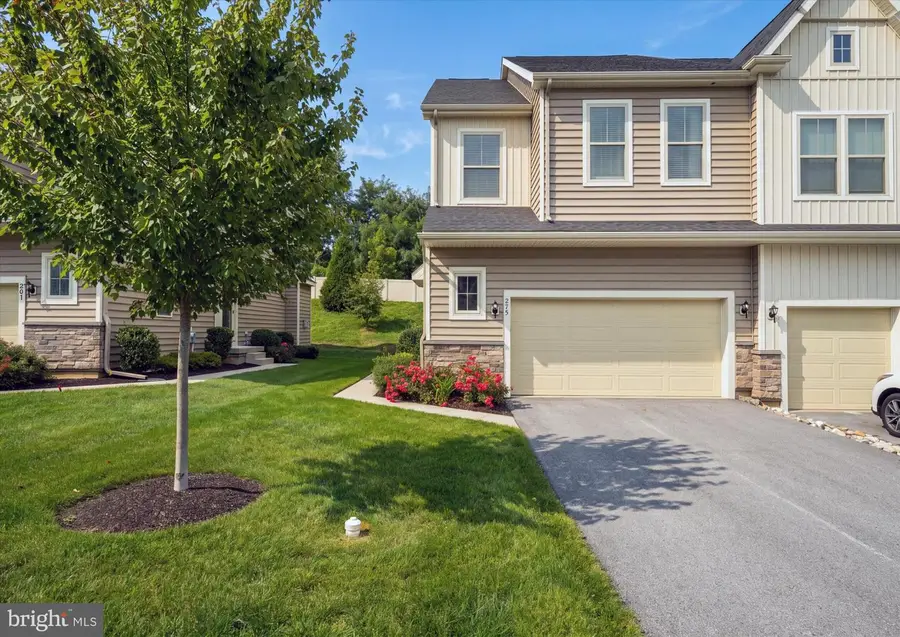 275 Kestrel Ct, Kennett Square, PA 19348 - #3