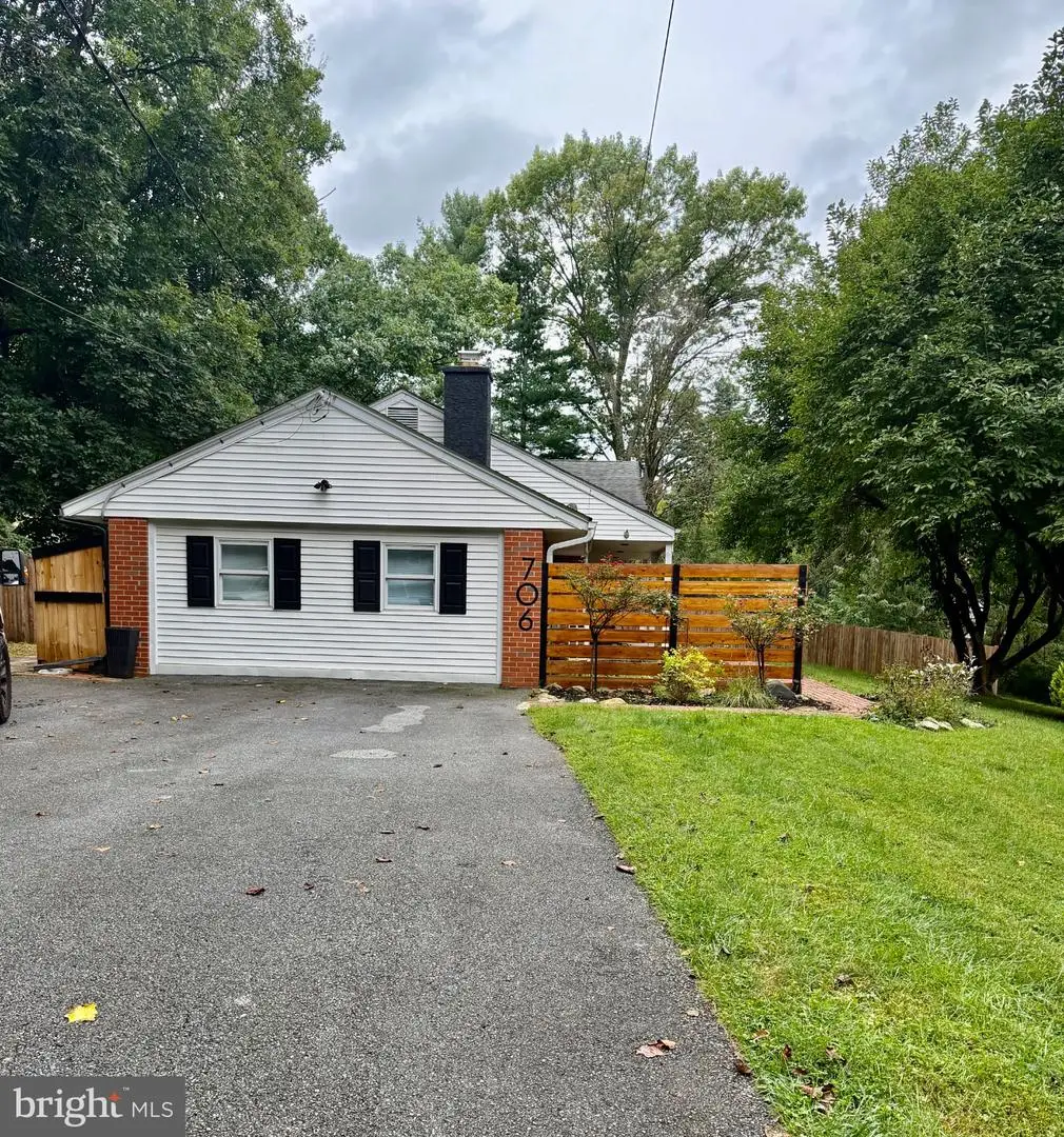 706 Timber Lake Dr, Exton, PA 19341 - #1