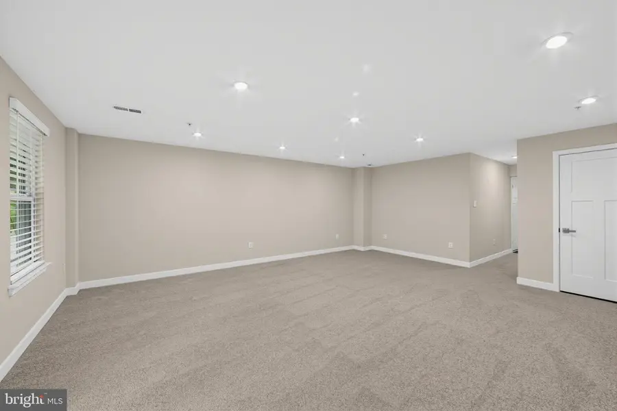 221 Sugar Maple Sq, Downingtown, PA 19335 - #3