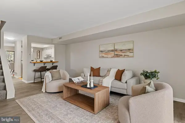 297 Summit House #297, WEST CHESTER, PA 19382