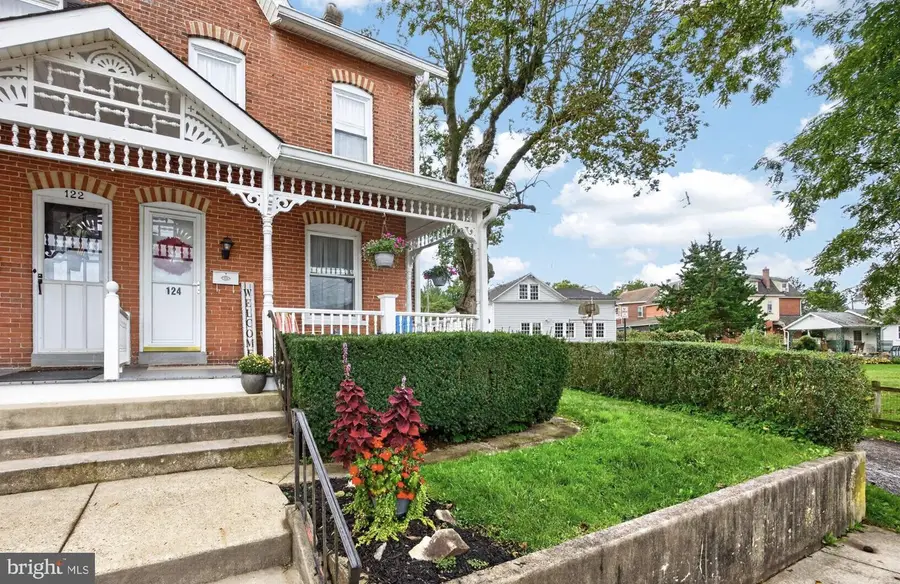 124 Webster Ave, Downingtown, PA 19335 - #3
