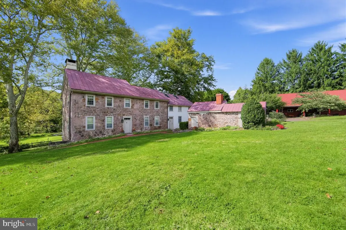 827 Cobb Hill Ln, Pottstown, PA 19465 - #1