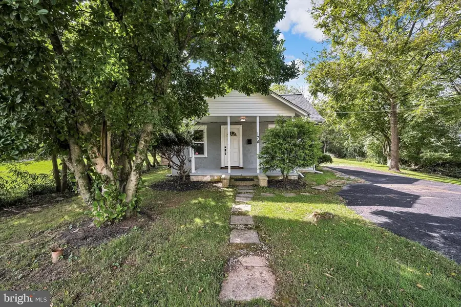 174 Seltzer Ave, Coatesville, PA 19320 - #2