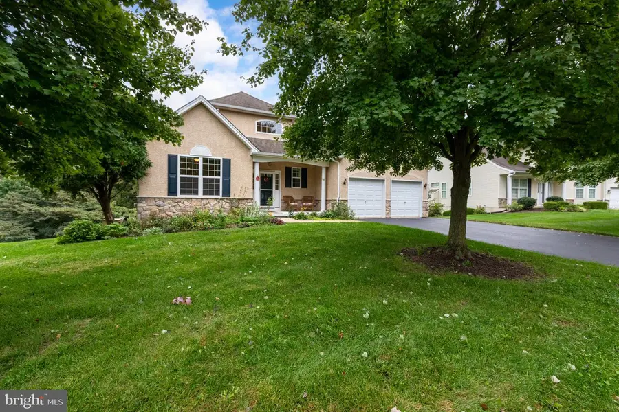 421 Westview Dr, Avondale, PA 19311 - #2
