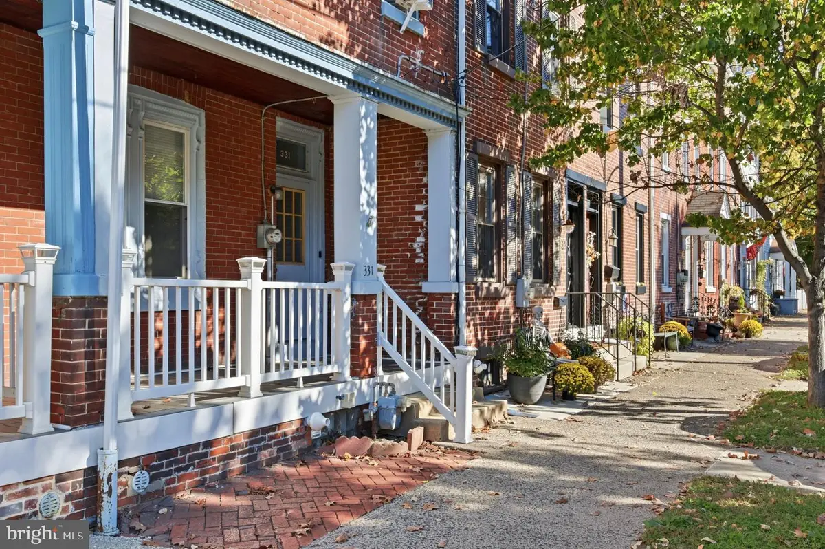 331 Washington Ave, Phoenixville, PA 19460 - #1