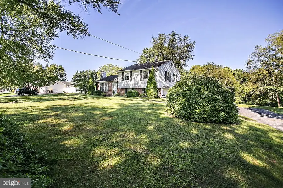 68 Saylors Mill Rd, Pottstown, PA 19465 - #2