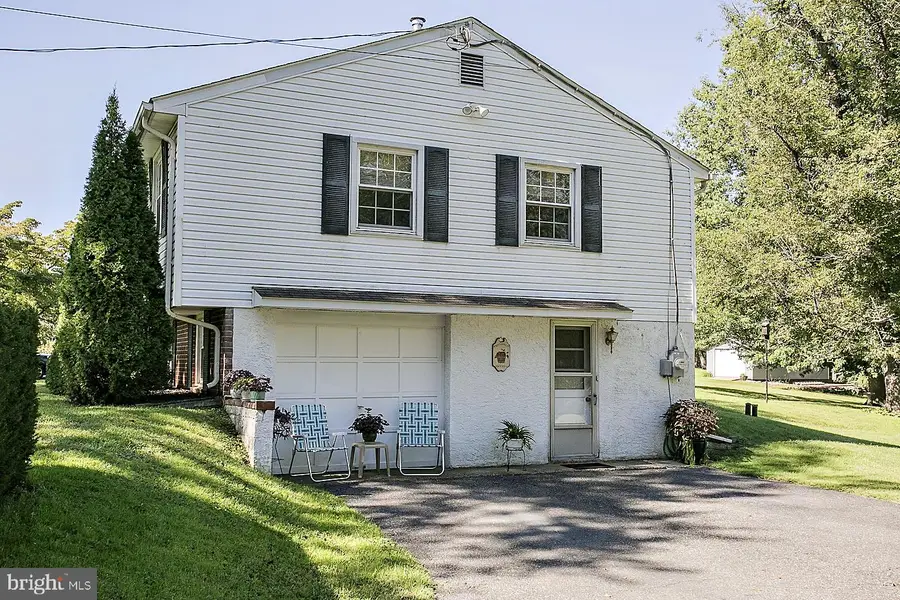 68 Saylors Mill Rd, Pottstown, PA 19465 - #3