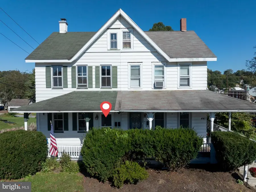 443 W 2nd Ave, Parkesburg, PA 19365 - #2