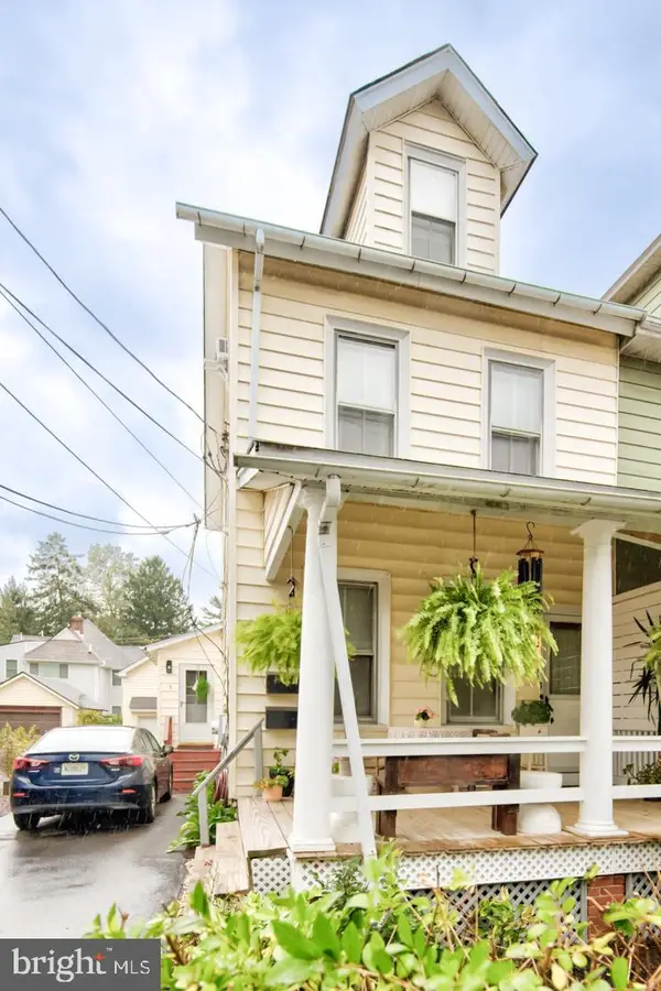 26 Central Ave, BERWYN, PA 19312
