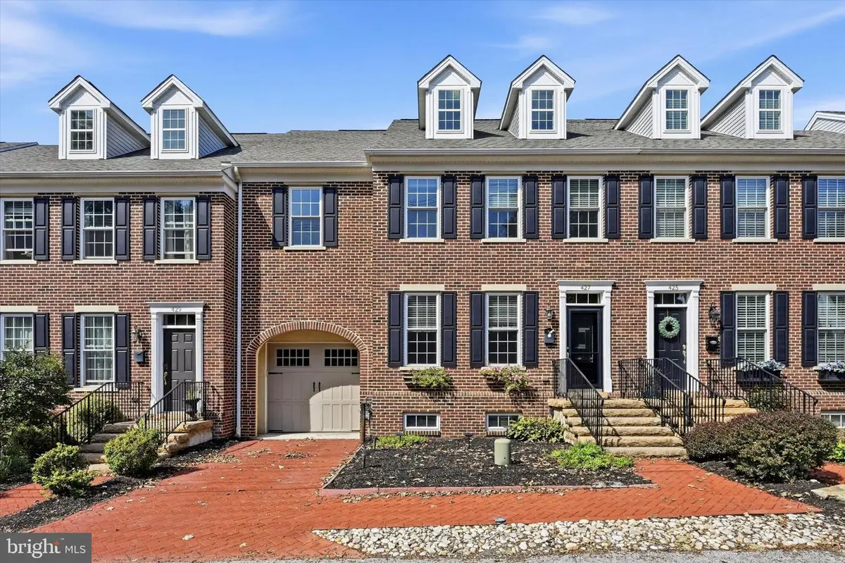 427 Wollerton St, West Chester, PA 19382 - #1