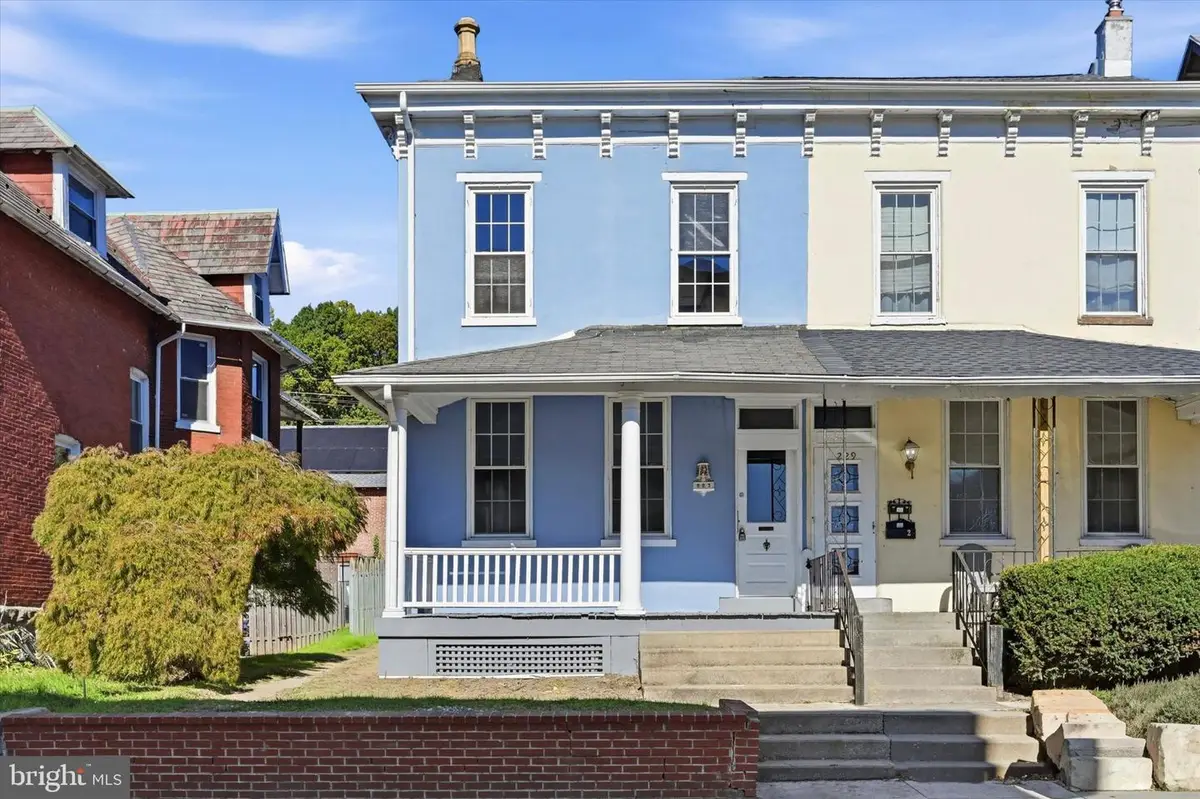 227 E Chestnut St, Coatesville, PA 19320 - #1