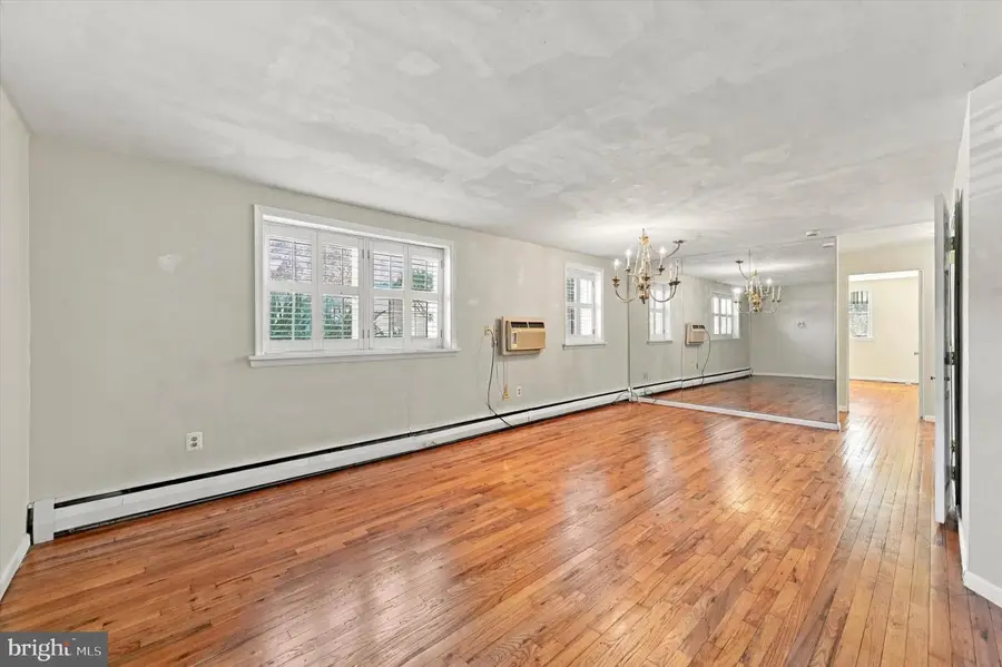 175 W King St #301, Malvern, PA 19355 - #3