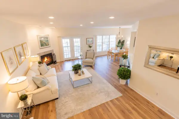 49 Longview Cir, BERWYN, PA 19312
