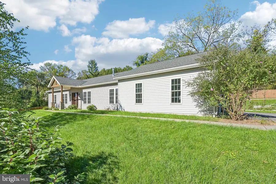 3071 Coventryville Rd, Pottstown, PA 19465 - #2