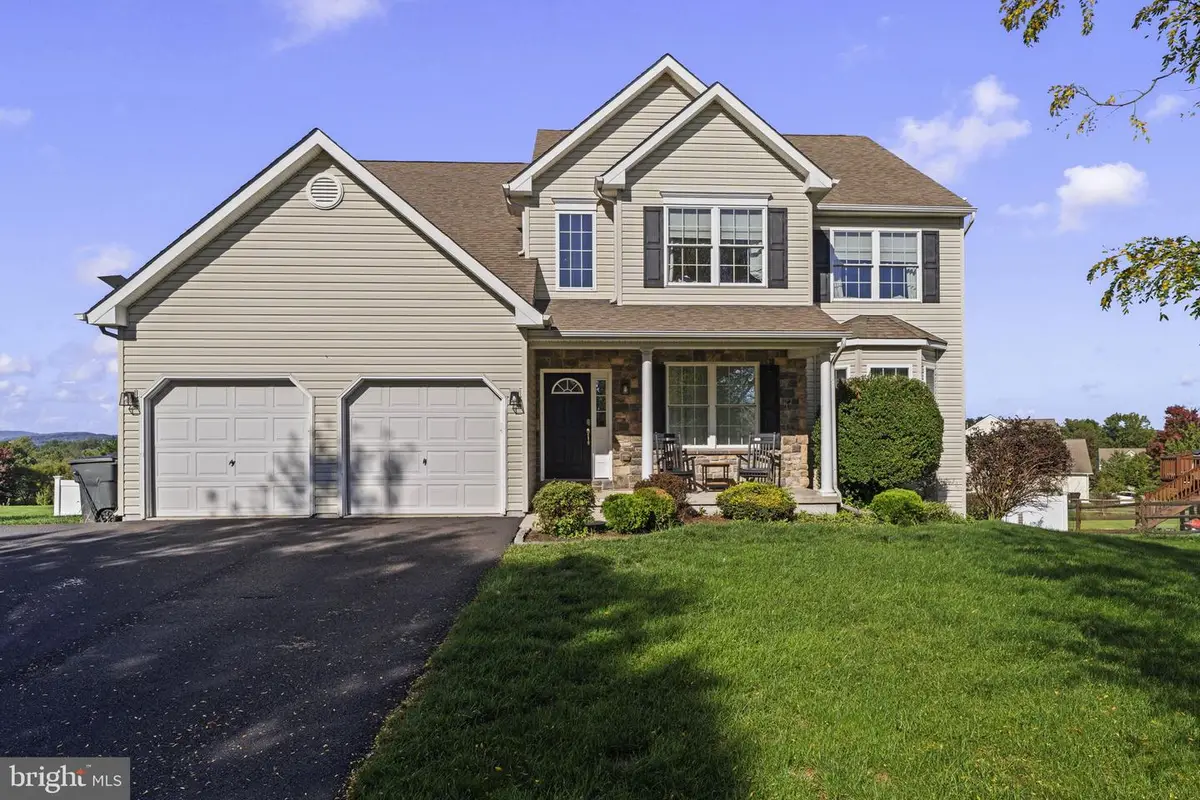 910 W Mill Creek Way, Pottstown, PA 19465 - #1