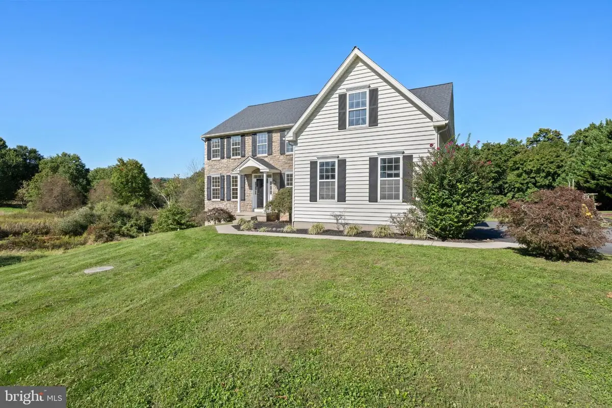 390 Bethel Church Rd, Spring City, PA 19475 - #1