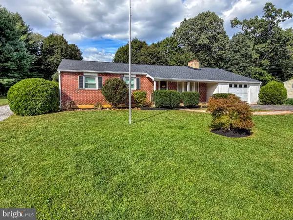 137 Martins Corner Rd, COATESVILLE, PA 19320