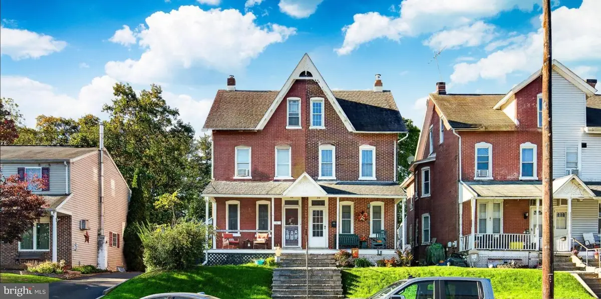 510 S Main St, Spring City, PA 19475 - #1