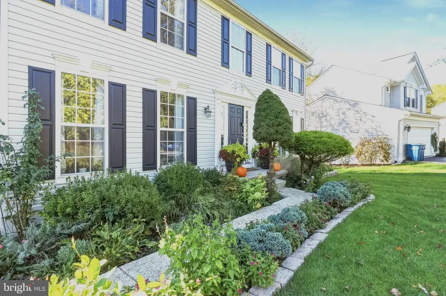 422 Winding Stream Rd, Spring City, PA 19475 - #2