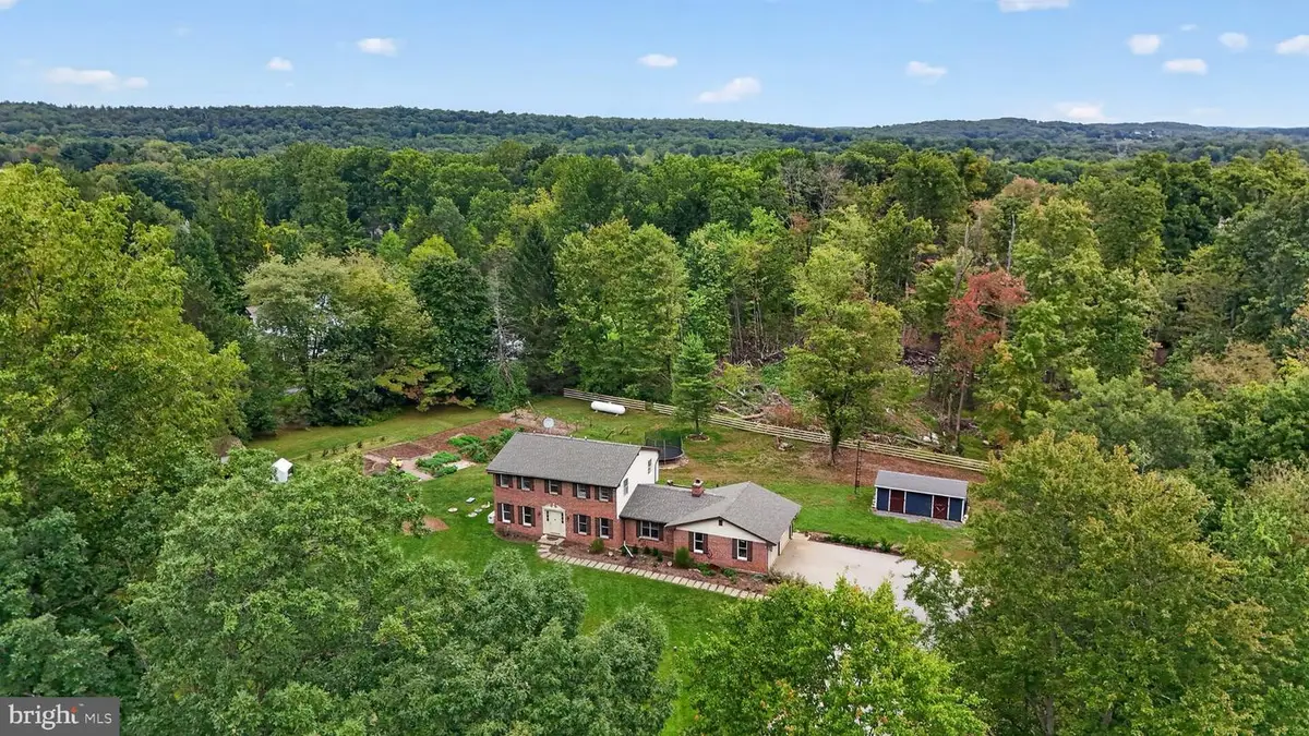 130 Davis Rd, Coatesville, PA 19320 - #1