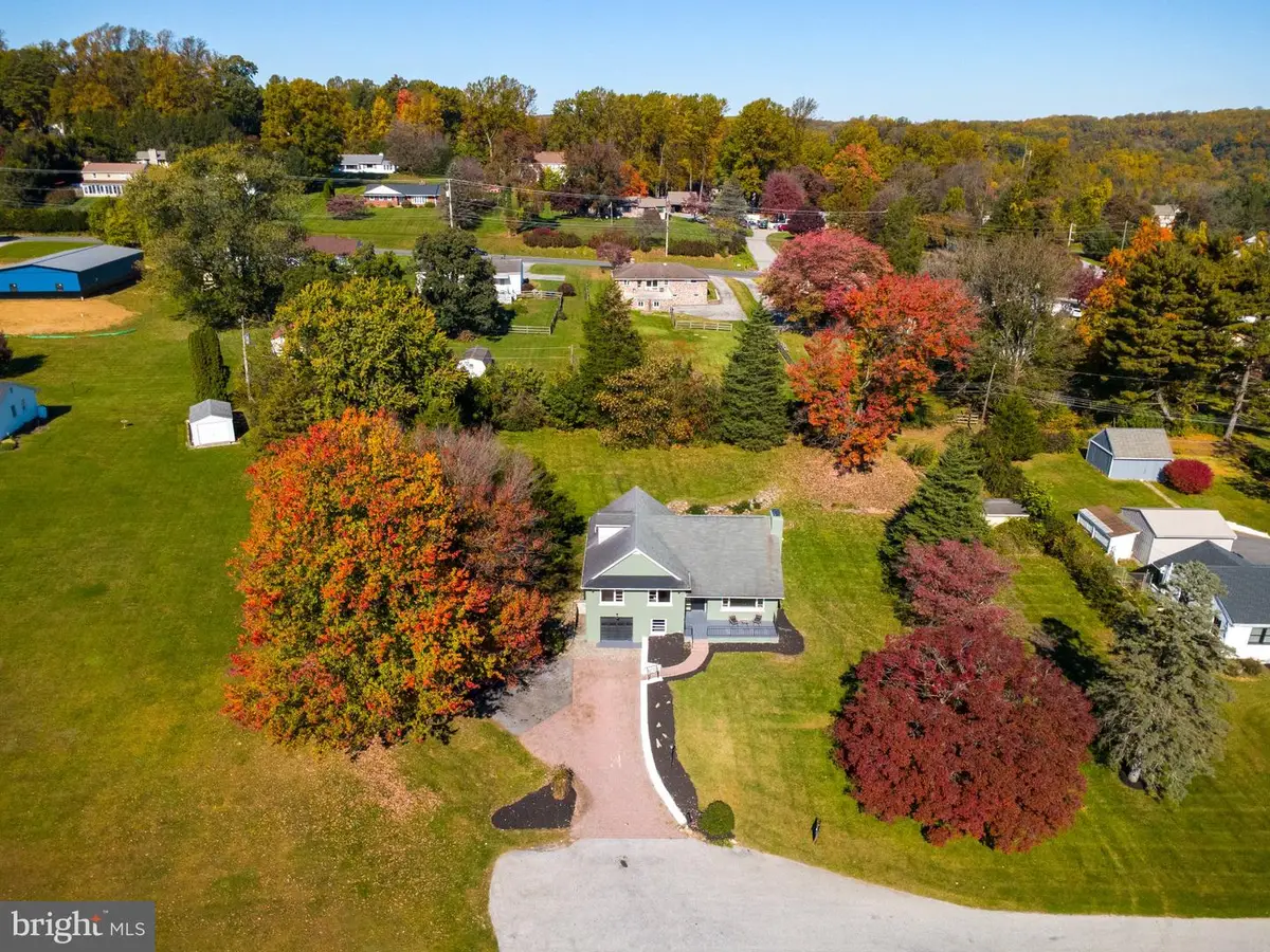 109 E Clearview Dr, Coatesville, PA 19320 - #1