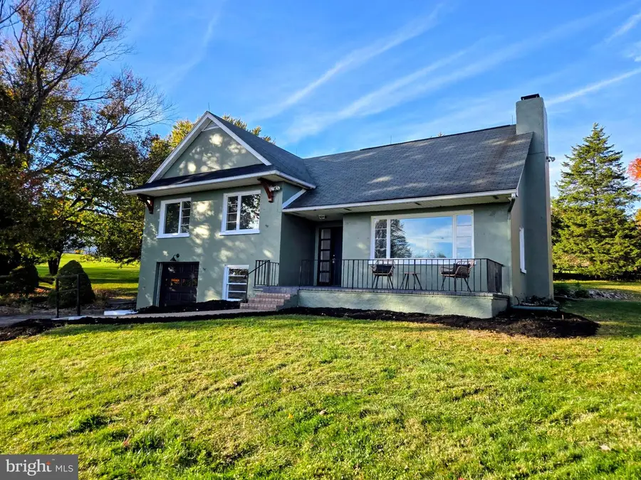 109 E Clearview Dr, Coatesville, PA 19320 - #2