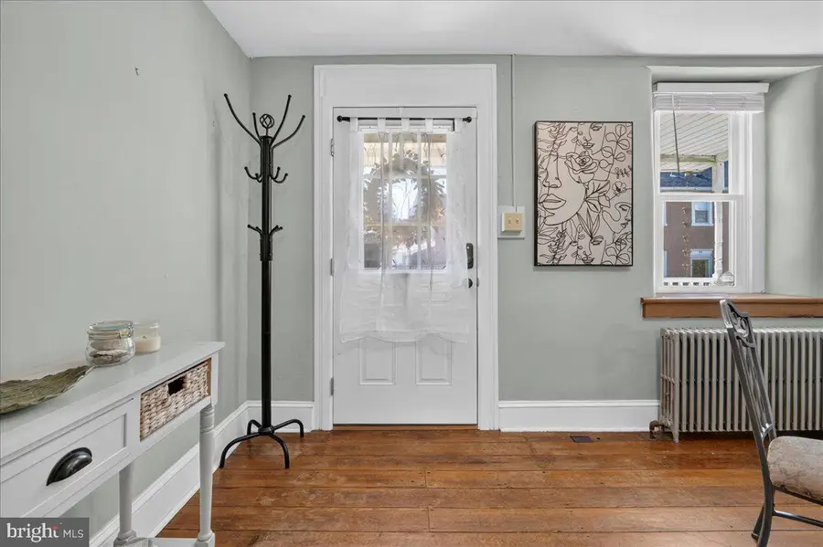 51 E Grant St, Phoenixville, PA 19460 - #3
