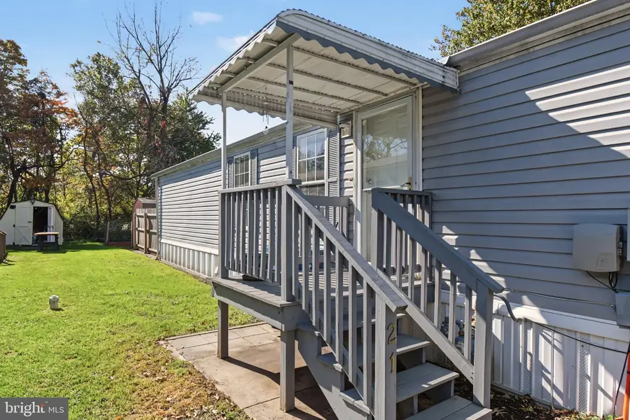 21 Rosewood Ln, Phoenixville, PA 19460 - #3