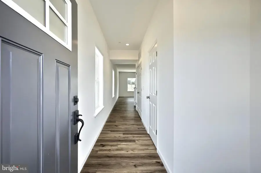 7865 Briarwood Dr, Harrisburg, PA 17112 - Image #2