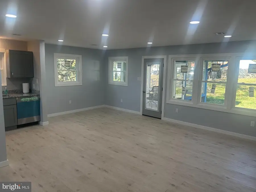 4052 Locust Ln, Harrisburg, PA 17109 - Image #3