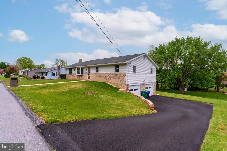 4919 Bretney Dr, Harrisburg, PA 17112 - #2