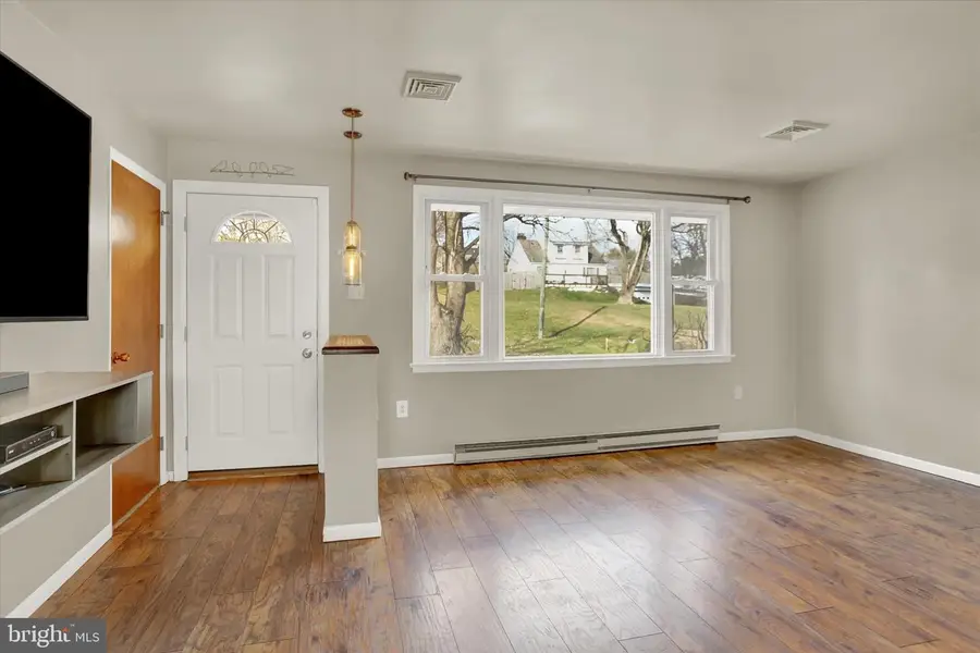 5117 Earl Dr, Harrisburg, PA 17112 - Image #3