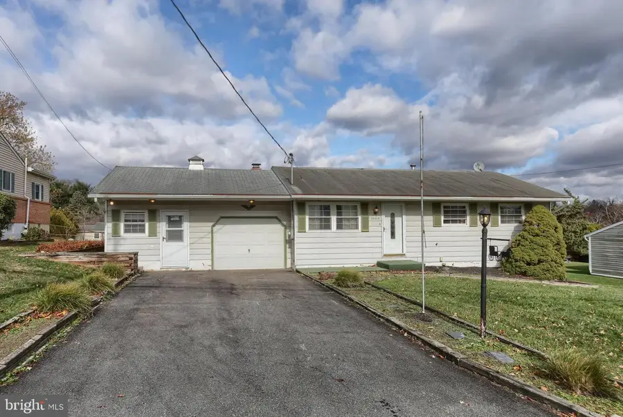 8160 Somerset St, Hummelstown, PA 17036 - Image #2