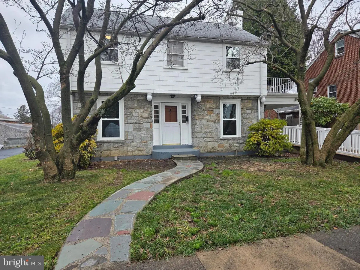 3102 Schoolhouse Ln, Harrisburg, PA 17109 - Image #1