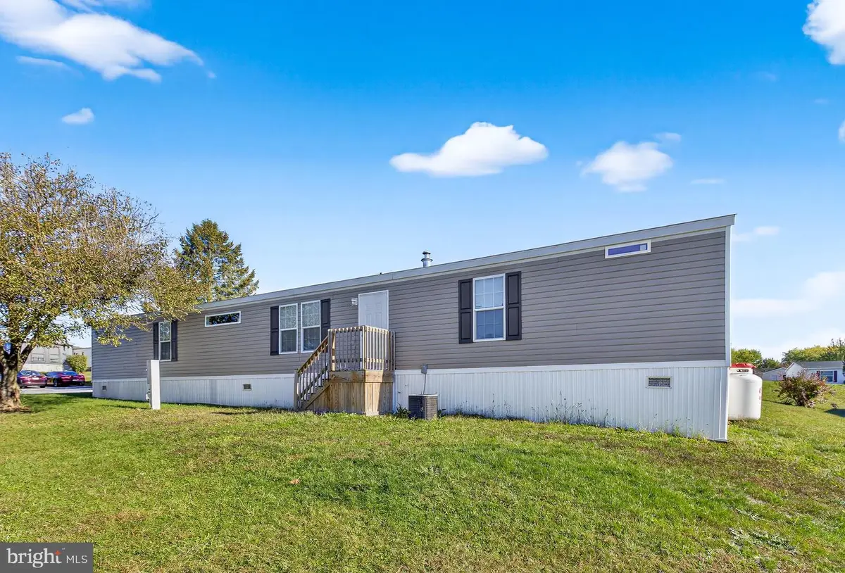 48 Dallas Dr, Grantville, PA 17028 - Image #1