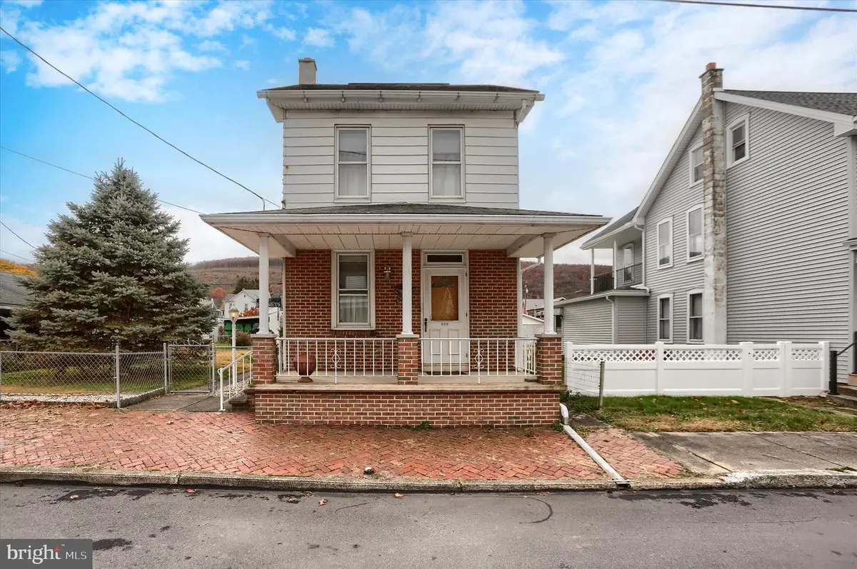 304 N 2nd St, Lykens, PA 17048 - Image #1