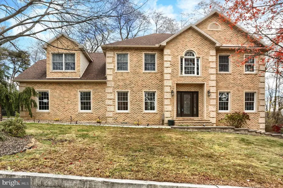2068 Doral Dr, Harrisburg, PA 17112 - Image #3