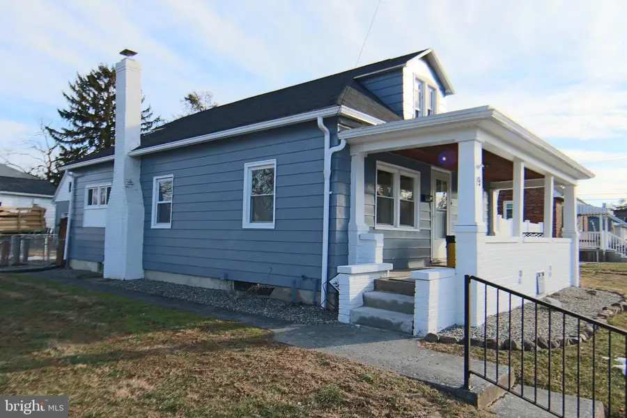 19 Crescent St, Highspire, PA 17034 - #2