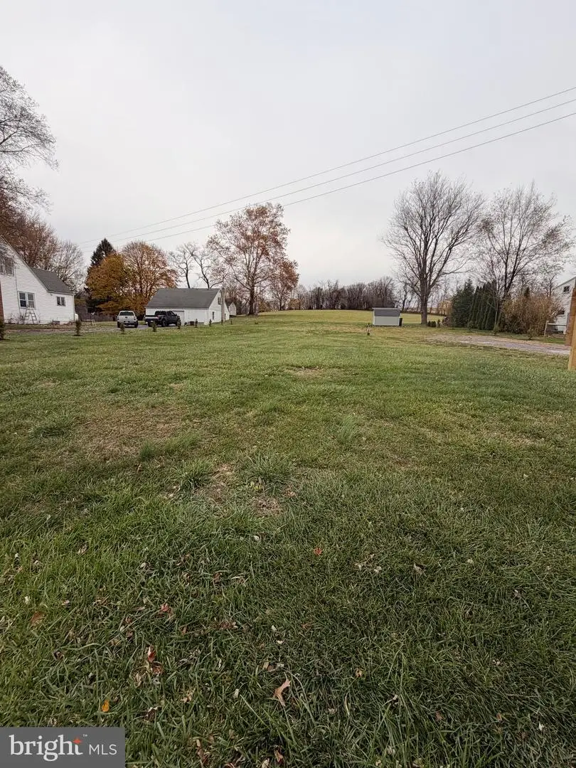 2701 Waltonville Rd, Hummelstown, PA 17036 - Image #3