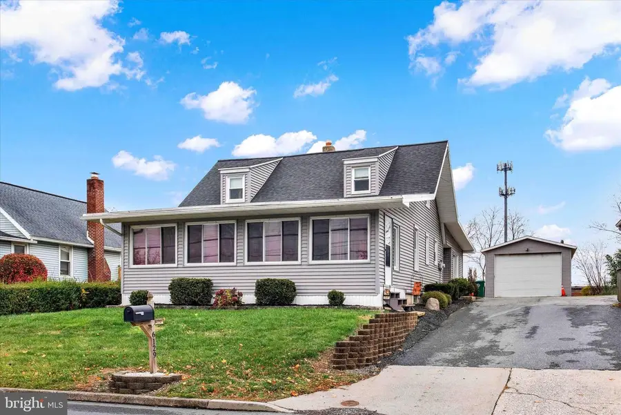 6129 Bluebird Ave, Harrisburg, PA 17112 - Image #2