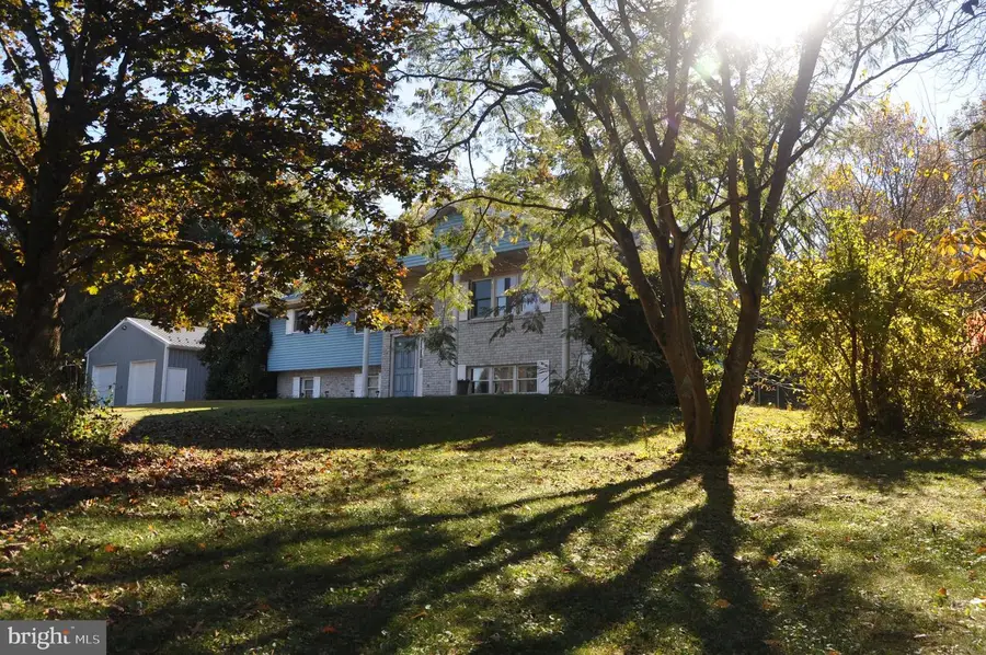 155 Stence Ln, Millersburg, PA 17061 - Image #3