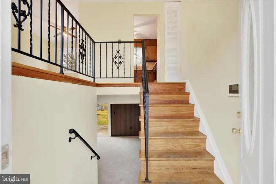 490 Sue Dr, Hummelstown, PA 17036 - Image #3