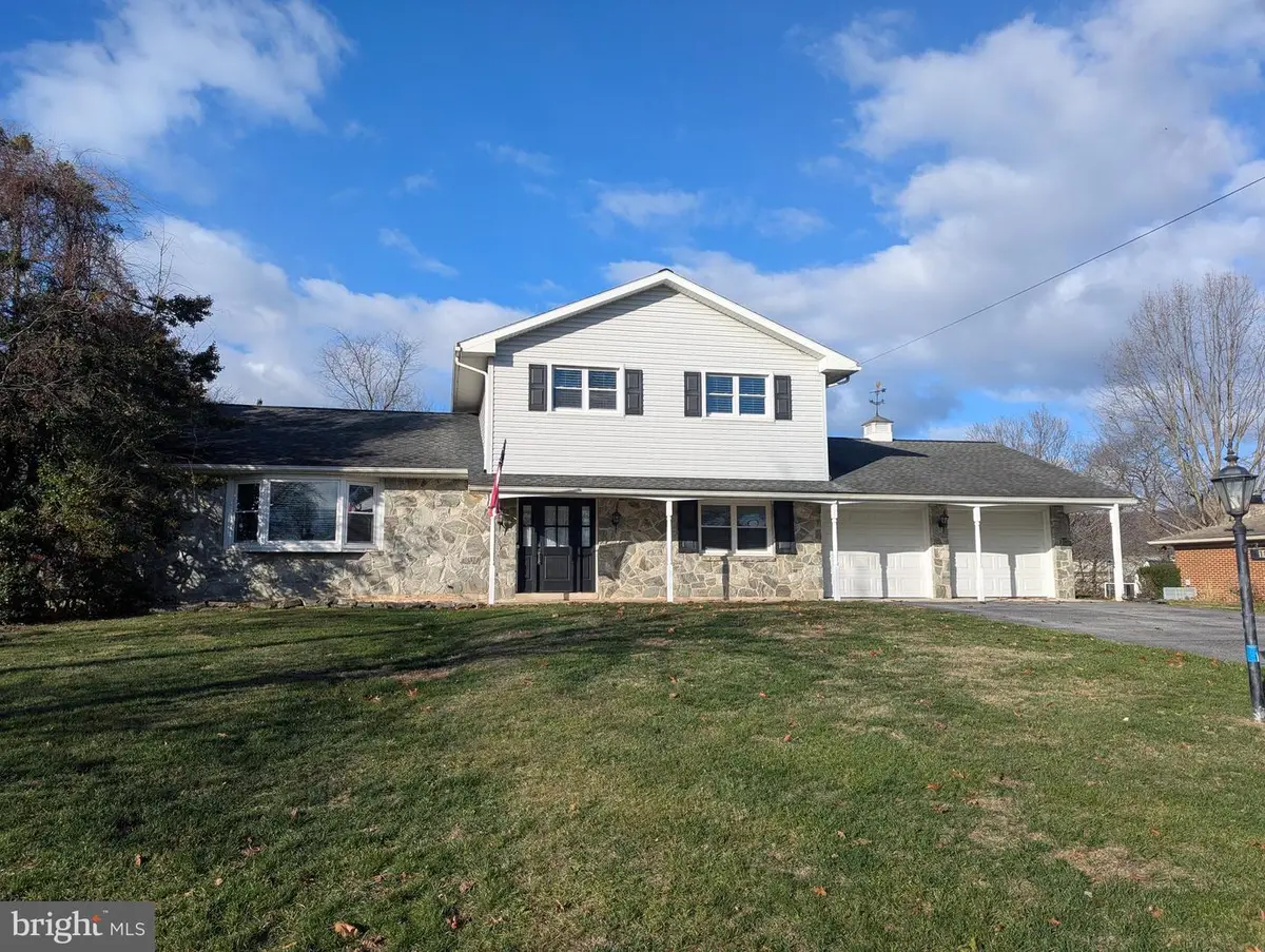 1808 Westfield Rd, Harrisburg, PA 17112 - Image #1