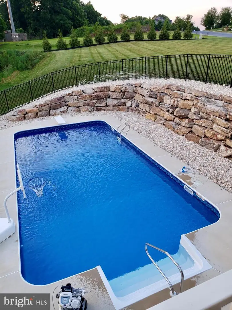 6400 Farmcrest Ln, Harrisburg, PA 17111 - Image #3