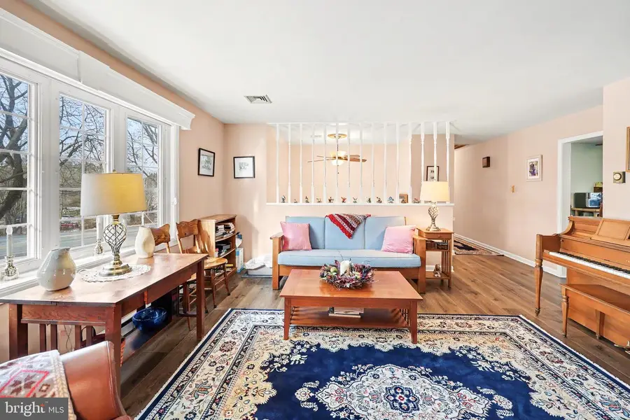 236 Grandview Rd, Hummelstown, PA 17036 - Image #3