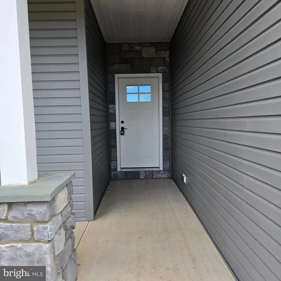 14 Jesse Ln, Wayne, PA 00000 - Image #2