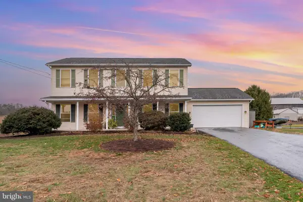 1038 Powells Valley Rd, HALIFAX, PA 17032