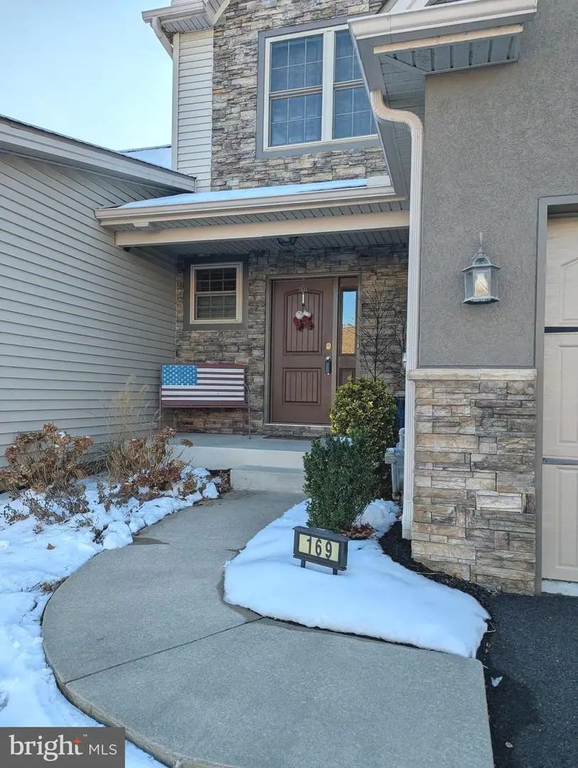 169 Lexington Ct, Harrisburg, PA 17112 - Image #2