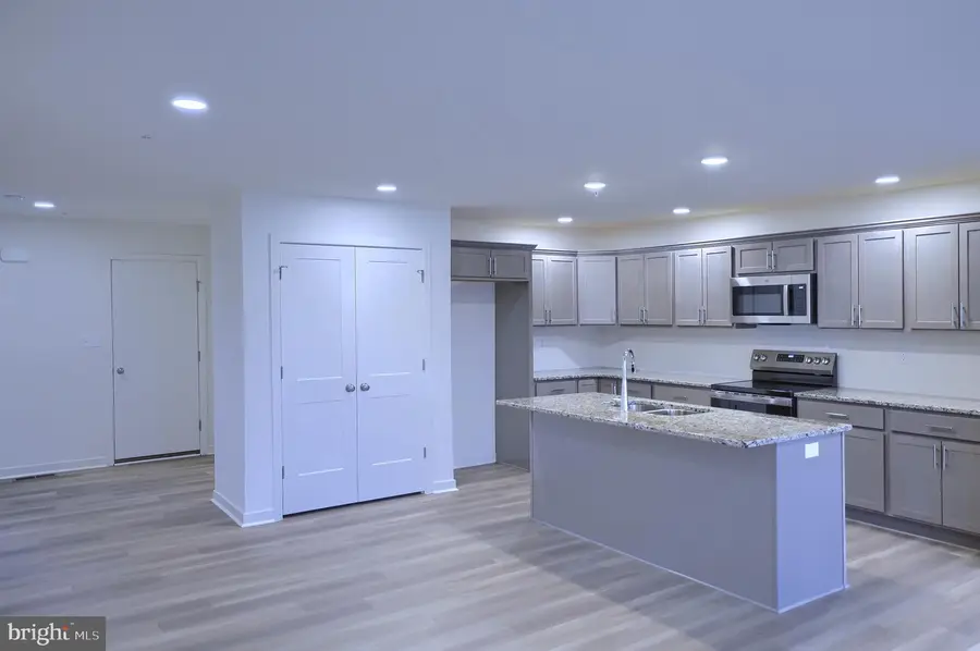 7225 White Oak Blvd, Harrisburg, PA 17112 - #3